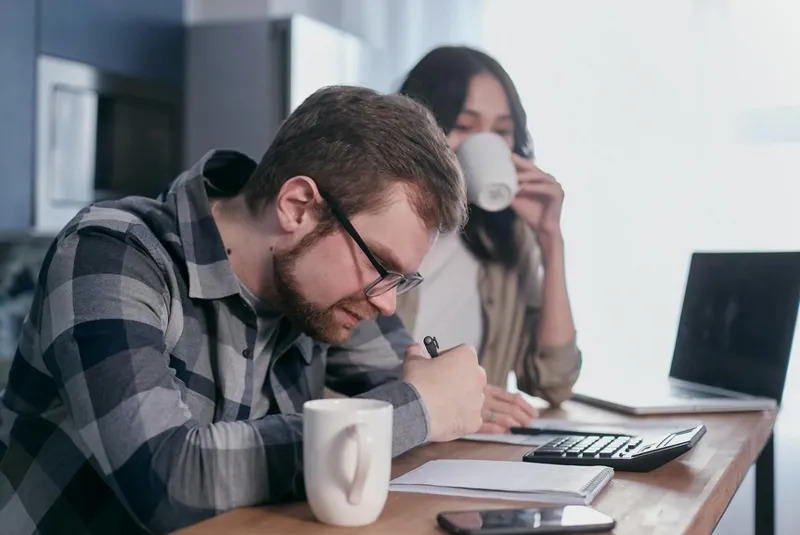 Vad du bör kontrollera innan du godkänner ett avtal